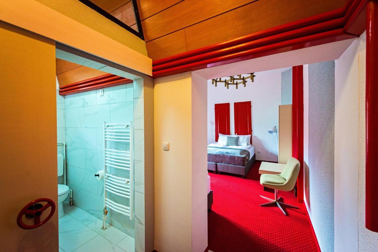 Pb Urban Garden Stay With Secured Parking Сремска-Митровица Экстерьер фото